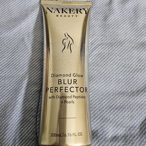 Nakery Beauty Diamond Glow Blur Perfector